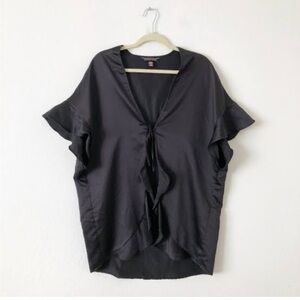 New with tags Victoria’s Secret black noir satin kimono robe short tie